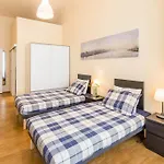 Apartmán Api Flat *